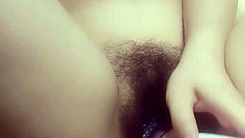Solo Milf Asian Woman Wet Masturbation Chinese Style