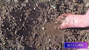 Revealme foot fetish fantasy with sexy soles and toe-sucking in shower 🦶😍