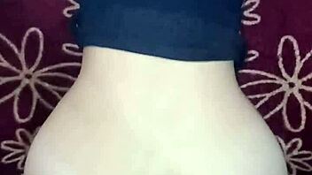 Hey, we're swinging on the bed edge with group fun 😏