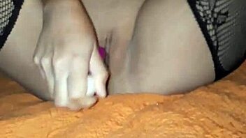 Big Ass Squirting Nalgona Sends Pack