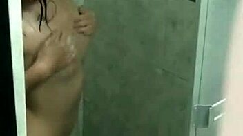 Sharing bed with amateur fatty leads to hardcore pounding and creampie in tight pussy