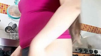 Chubby Latina Colombian with giant cameltoe masturbates in wet leggings for juicy solo fantasy