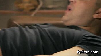 oh wow, this fervent sweetie spreads her wet pussy and loses virginity so intensely