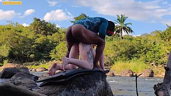 Putaria Em Uma Gangbang Com Tres Dotados