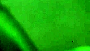 Sexy Milf Wife Craves Cum in Her Mouth for the First Time!