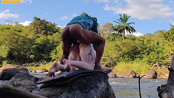 Putaria Em Uma Gangbang Com Tres Dotados