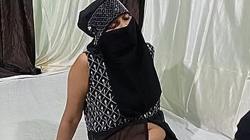 Indian muslim babe in hardcore sexy action