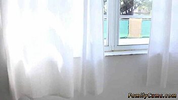 Amateur Teen 18+ Delivers Intense Blowjob In Toilet Creating A Wild Mess