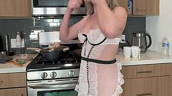 Life stream with fitting clothes, shaving, blowjobs, and sex toys 😏