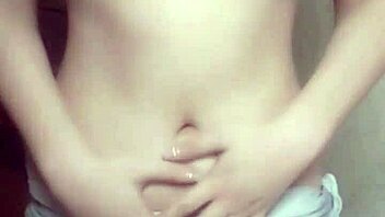 Solo Milf Asian Woman Wet Masturbation Chinese Style