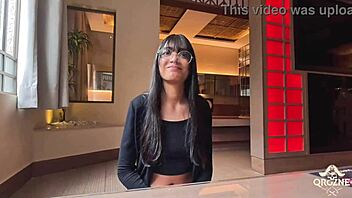 BRASILEIRA DE PEITOS NATURAIS GRANDES E PERFEITOS DISPOSTA A FAZER QUALQUER COISA DURANTE SEU CASTING FT LUNA LEGENDARY FREE SCENE