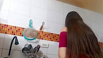 Chubby Latina Colombian with giant cameltoe masturbates in wet leggings for juicy solo fantasy