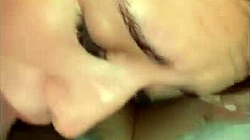 I-I put my hot roommate to suck my cock, oh man it felt so good with her tattoos and athletic body in the bedroom