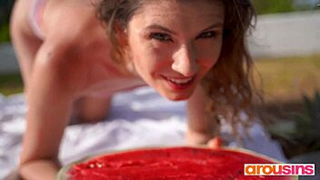 Curious about flavors? Candice Demellza explores if certain fruits match tastes in her arousins video.