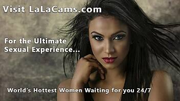 Petite brunette teen fingers to orgasm?