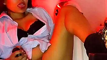 Watch my intense perreo dancing with Karol G and Alicia Keys in this wild outdoor show!