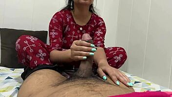 Stepmom asks sister to help with addiction issues 😏