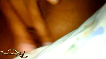 JAMAICAN AMATEUR GETS WET PUSSY POUNDED BY MONSTER COCK!