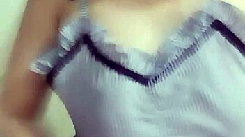 Hey, check out this sexy girl with glasses showing off solo 😉🔥