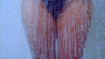 College tanned girl showers in bikini!