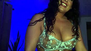 Since Shaundam paid for dinner I let him fill my pussy deep