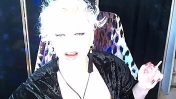 What a delight this adorable mature webcam slut with natural tits is