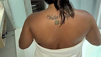 Amateur Babe Indulges in Fetish Masturbation in Sauna Reality