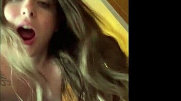 I love how my friend's pregnant girlfriend skips the condom and begs for my creampie inside her.