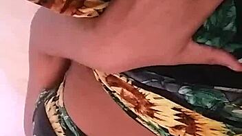 Hey I'm feeling so horny and all alone right now