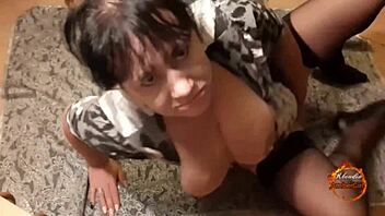 In this solo session, Klaudiaambergirl indulges in masturbation while wearing stockings and lingerie, showcasing her big tits.