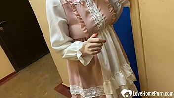 Oh yeah, redhead cosplayer sucks cock