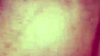 Hey there, check out this young 18+ Latina with natural features