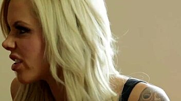 blonde cutie gets rubbed down and masturbates to orgasm