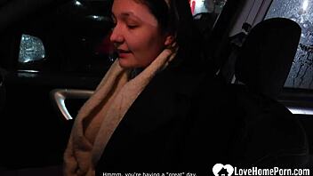 cutie devours dick before deep anal pounding 😈🍆