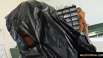 i uh love how kendra star with her big tits gets fucked so hard