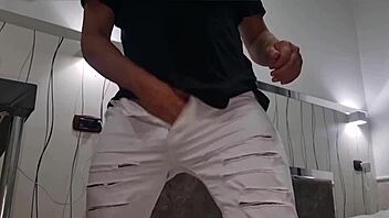 i arrive with a strong cumshot in sexy t-shirt and perverse huge cock cumming