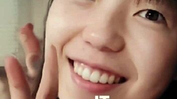 Japanese Milf Gets Shaved Pussy Fucked Raw and Creampied in Homemade Morning Session