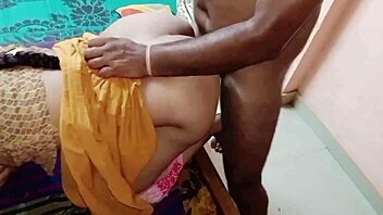 guy licks my pussy then puts penis in while sitting