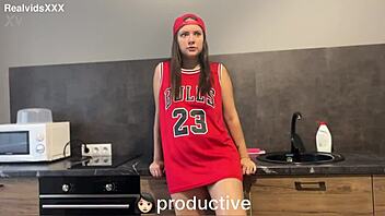 Loose your ass honey, I'll relax you after your productive day with some fun