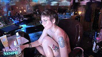 Wow! 2020 Stream Clip Highlights Cute Babe Masturbation with Vibrator!