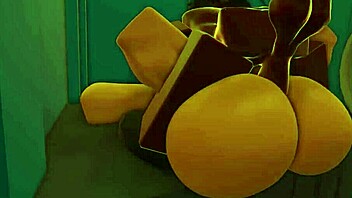 Milf beach nudist! 🌴👙