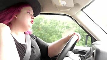 Oh man, transgender bbw pinky got pulled over by that hot tranny cop for outdoor anal action!