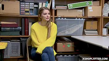 big tits blonde teen 18+ spreads wide on the desk for monster cock pounding in office 😈🍆