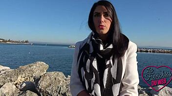 jade the 25-year-old naughty accountant getting sexy in lingerie 😏