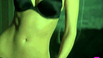 Wow! Check out this all natural latina babe stripping naked to show her amazing body!