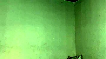 Behind the scenes with Von Poison and Carmona bareback anal fun