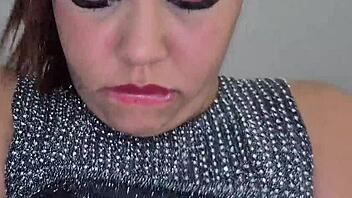 Colombian night club worker Kelly dances and fucks in British amateur scene.