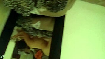 Venezuelan Girlfriend Shares Daily Moments