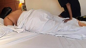 Hey, on Valentine's Day this BBW got cum in her mouth after intense action