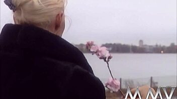 Erotic redhead and blonde harlots sucking huge monster cocks in retro hardcore blowjob action!